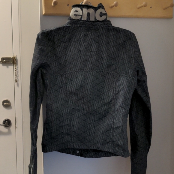 Bench Jacket - Picture 3 of 5